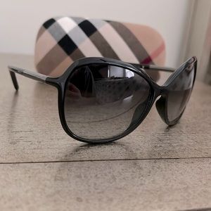 Burberry sunglasses, never been worn